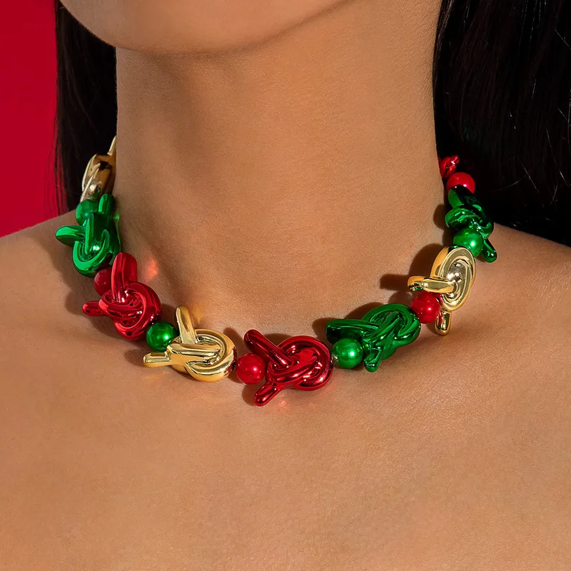 Christmas Knot Necklace