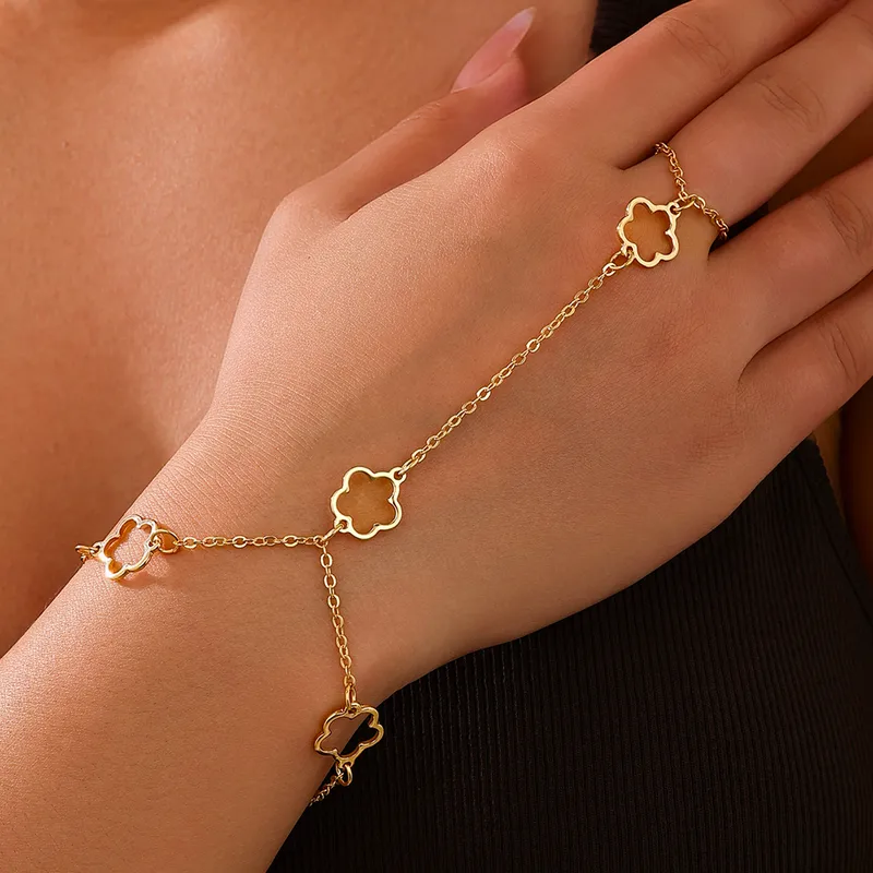 Five-leaf Clover Interlocking Finger Bracelet